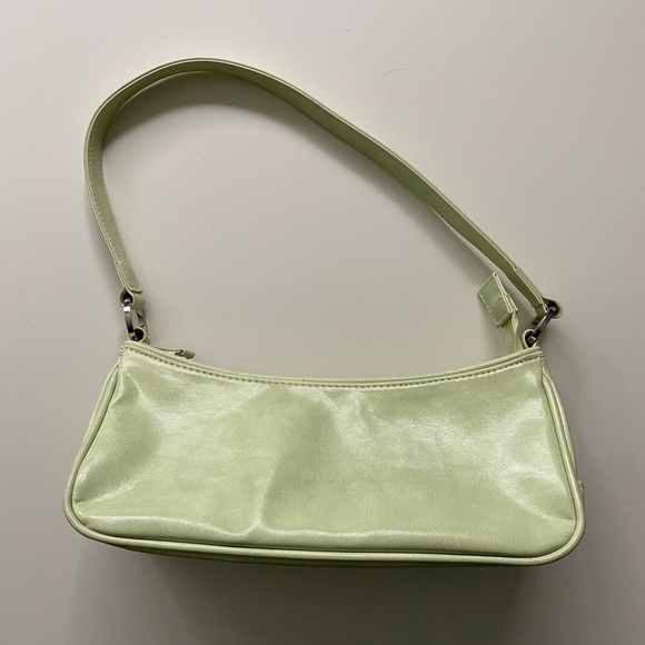 Cute Green purse /handbag - Picture 3 of 3